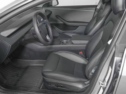 Used 2025 Tesla Model 3 Long Range image 15