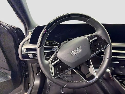Used 2023 Cadillac Lyriq AWD image 14