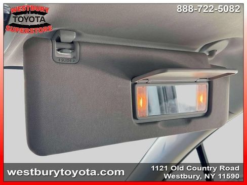 Used 2021 Toyota Sienna XLE AWD/4WD image 28