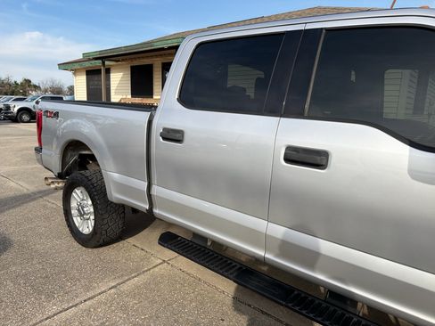 Used 2019 Ford F250 XLT image 10