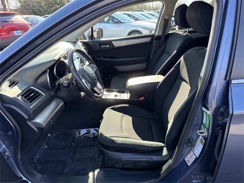 Used 2017 Subaru Outback 2.5i Premium image 14