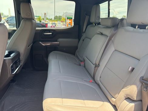Used 2021 Chevrolet Silverado 1500 LTZ w/ LTZ Premium Package AWD/4WD image 16