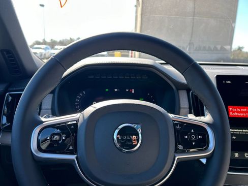 New 2026 Volvo XC90 T8 Ultra w/ Protection Package Premier AWD/4WD image 12