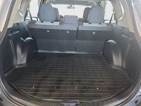 Used 2015 Toyota RAV4 XLE AWD/4WD image 12