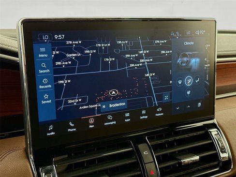 Used 2023 Lincoln Navigator Reserve AWD/4WD image 13