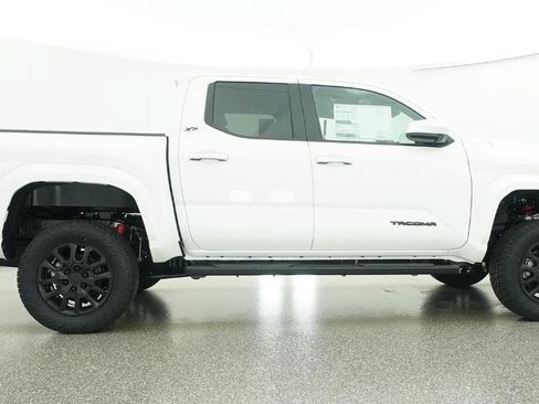 New 2026 Toyota Tacoma SR5 AWD/4WD image 49
