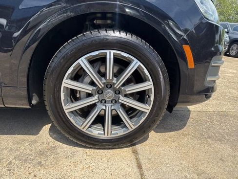 Used 2017 Audi Q7 3.0T Premium Plus AWD/4WD image 32