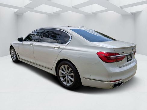 Used 2018 BMW 750i xDrive AWD/4WD image 5