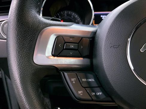 Used 2016 Ford Mustang GT RWD image 18