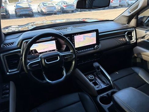 Used 2023 GMC Canyon Denali image 32