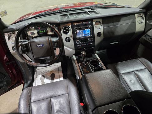 Used 2014 Ford Expedition EL Limited w/ Equipment Group 301A AWD/4WD image 28