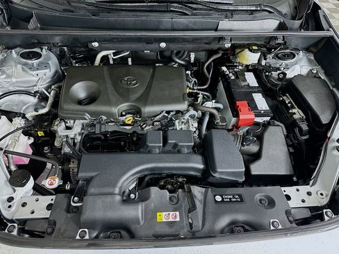 Certified 2025 Toyota RAV4 XLE FWD image 29