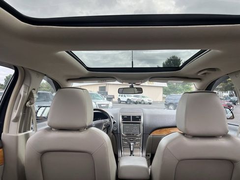 Used 2013 Lincoln MKX AWD image 16
