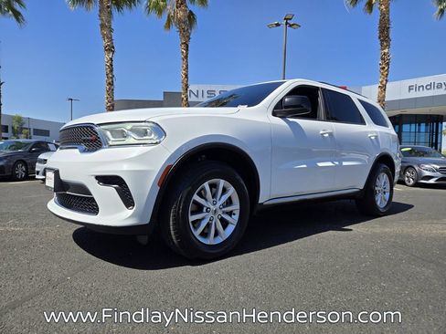 Used 2023 Dodge Durango SXT w/ Trailer Tow Group IV AWD/4WD image 2