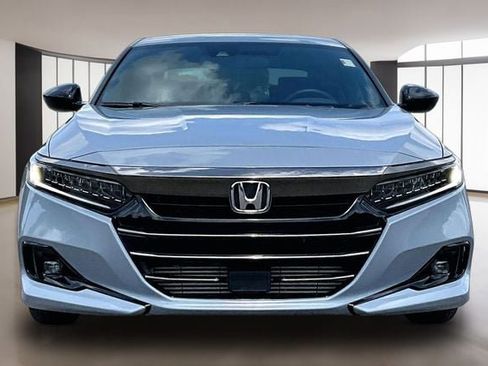 Used 2022 Honda Accord Sport image 2