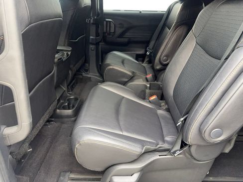 Used 2025 Toyota Sienna XLE Woodland Edition AWD/4WD image 34
