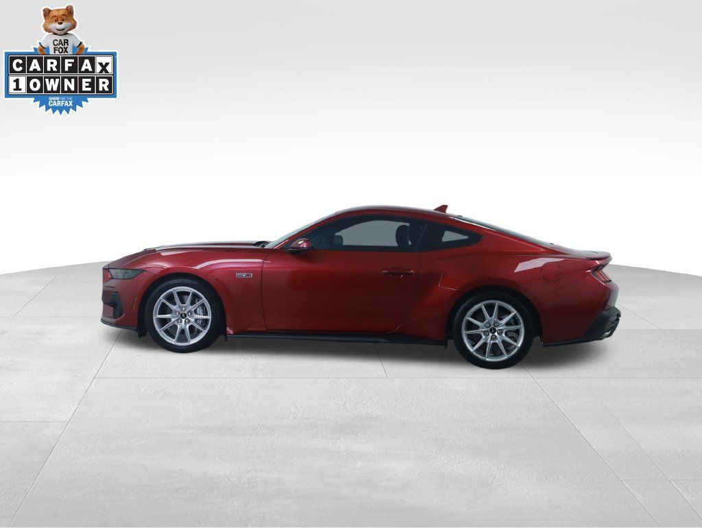Used 2025 Ford Mustang GT Premium RWD image 9