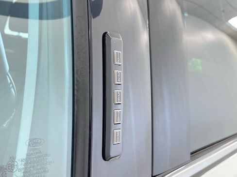 Used 2022 Ford F150 Limited AWD/4WD image 17