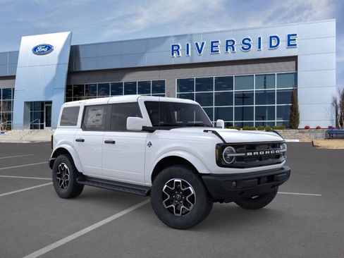 New 2026 Ford Bronco Outer Banks image 1