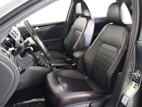 Used 2017 Volkswagen Jetta GLI image 30