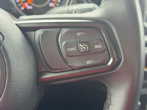 Used 2023 Jeep Gladiator Sport image 30