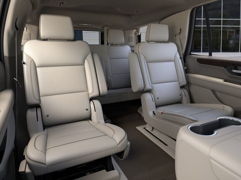 New 2026 GMC Yukon Denali w/ Denali Reserve Package AWD/4WD image 18