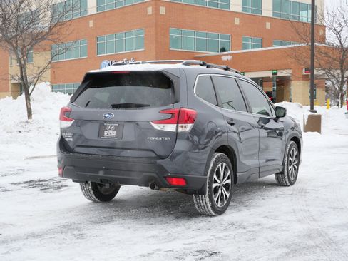 Used 2021 Subaru Forester Limited w/ Popular Package #3 image 5