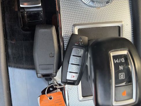 Used 2023 Mitsubishi Outlander SEL image 14