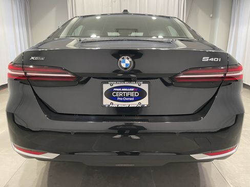 Used 2026 BMW 540i xDrive image 5