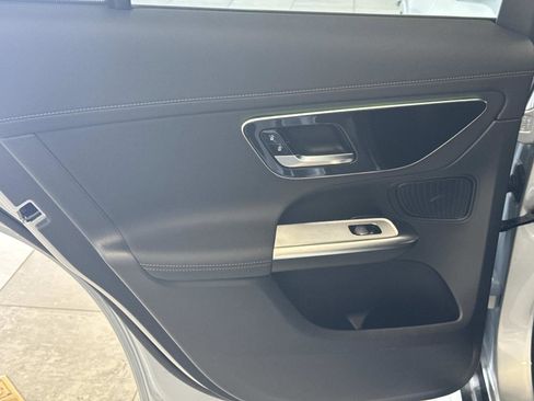 Certified 2025 Mercedes-Benz GLC 300 4MATIC image 11