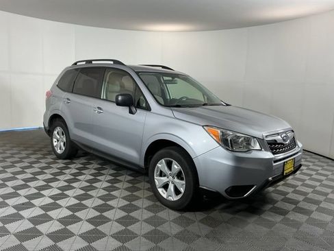 Used 2016 Subaru Forester 2.5i w/ Alloy Wheel Package AWD/4WD image 3