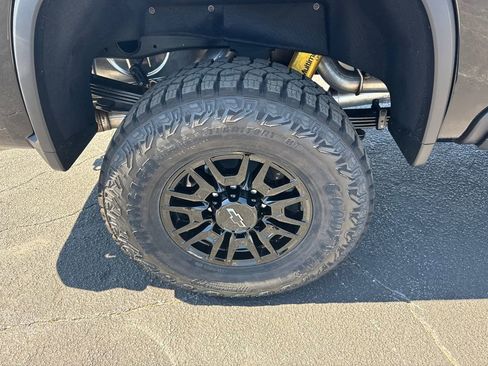 New 2026 Chevrolet Silverado 2500 ZR2 AWD/4WD image 18
