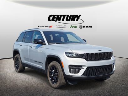 Used 2024 Jeep Grand Cherokee Altitude