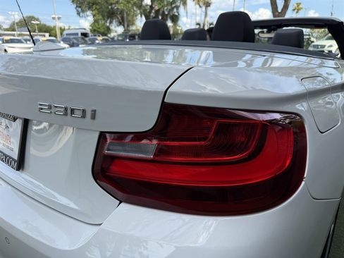 Used 2017 BMW 230i Convertible RWD image 16
