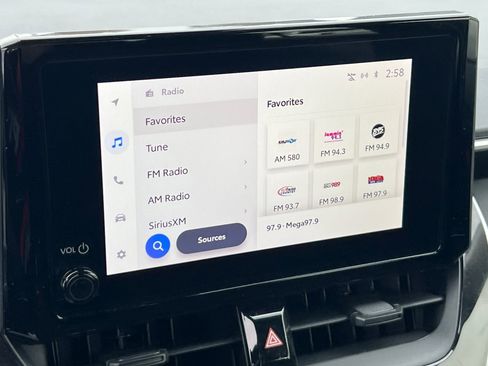 Used 2023 Toyota Corolla Hybrid Sedan image 19