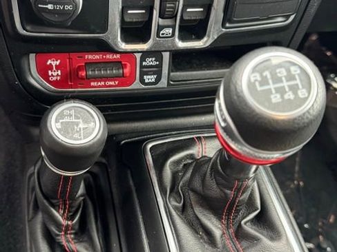 Used 2021 Jeep Gladiator Rubicon image 19