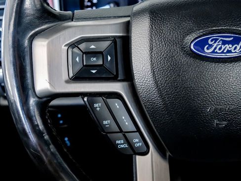 Used 2022 Ford F450 Platinum w/ FX4 Off-Road Package image 17