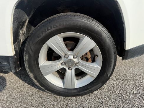 Used 2015 Jeep Compass High Altitude AWD/4WD image 36
