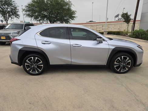 Used 2023 Lexus UX 250h FWD w/ Accessory Package (Z2) image 2
