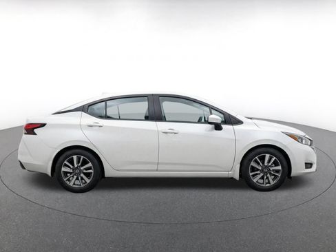 Used 2025 Nissan Versa SV FWD image 14