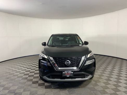 Used 2023 Nissan Rogue SV image 4