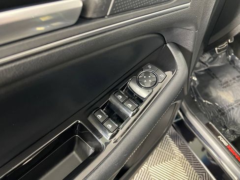 Used 2019 Ford Edge ST w/ Equipment Group 401A AWD/4WD image 17