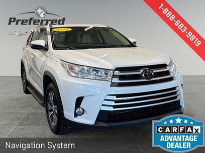 Used 2019 Toyota Highlander SE