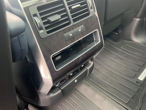 Used 2020 Land Rover Range Rover Sport HSE Dynamic AWD/4WD image 12