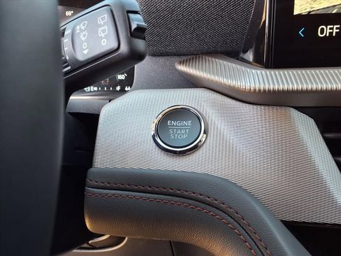 New 2026 Ford Explorer Active w/ Active Comfort Package image 18