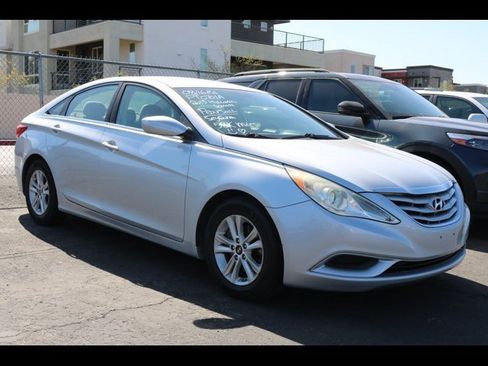 Used 2013 Hyundai Sonata GLS FWD image 4