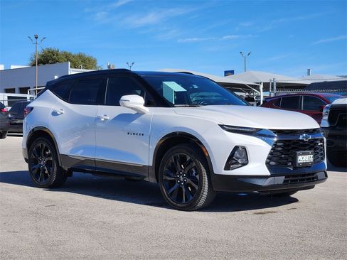 Used 2022 Chevrolet Blazer RS w/ Enhanced Convenience Package image 2