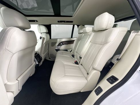 Certified 2025 Land Rover Range Rover Long Wheelbase SE AWD/4WD image 23