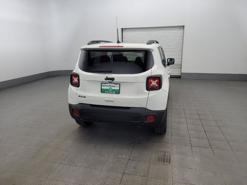 Used 2020 Jeep Renegade Altitude AWD/4WD image 7