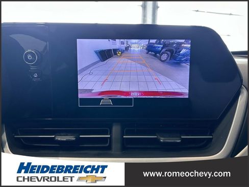 Used 2024 Chevrolet Trax RS w/ Driver Confidence Package image 22